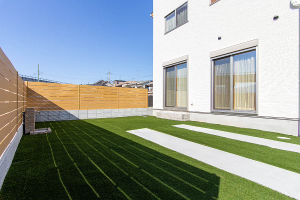 香芝市の新築一戸建て・分譲住宅 庭写真1